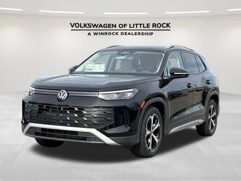 New 2026 Volkswagen Tiguan SE FWD image 1