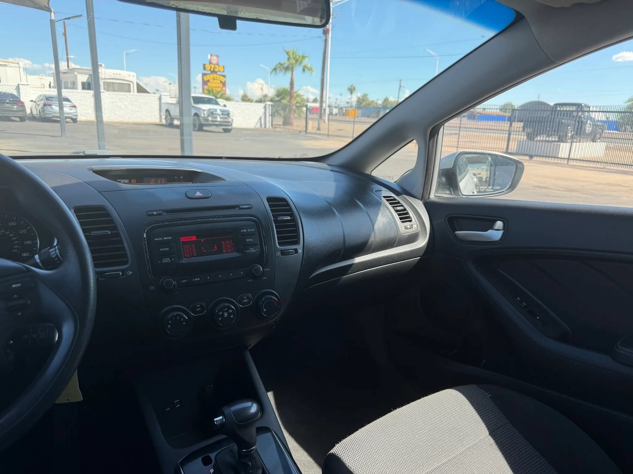 Used 2017 Kia Forte LX FWD image 21