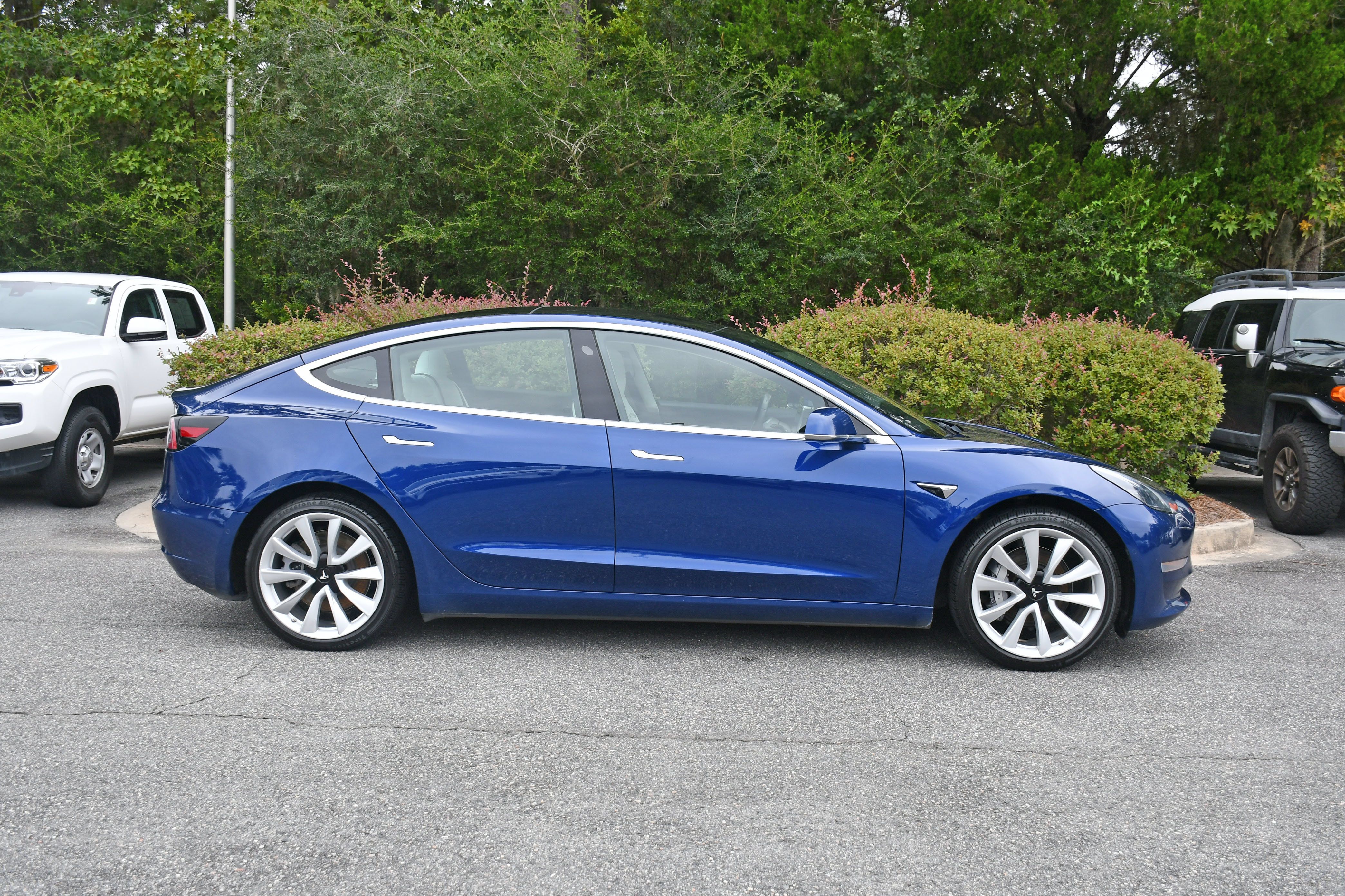 Used 2019 Tesla Model 3 Performance AWD/4WD image 5