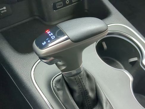 Used 2019 Dodge Durango SXT w/ 3rd Row Seating Group RWD image 30