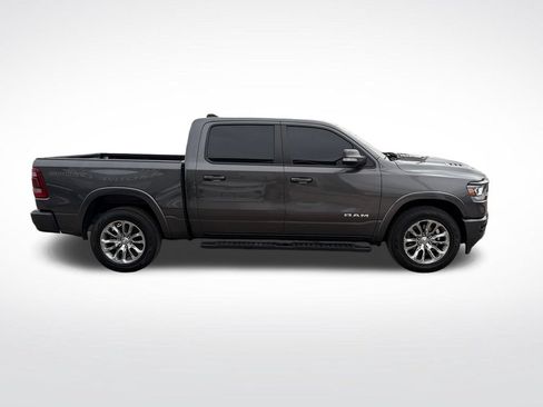 Used 2022 RAM 1500 Laramie AWD/4WD image 6