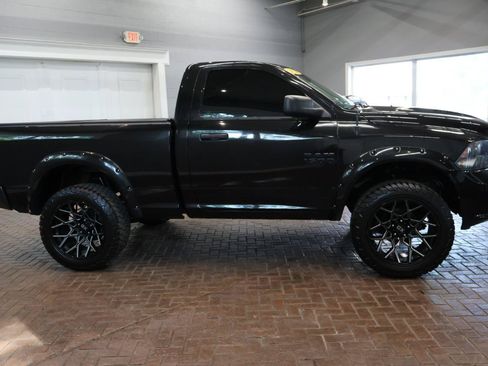 Used 2016 RAM 1500 Express w/ Black Ram 1500 Express Group AWD/4WD image 7