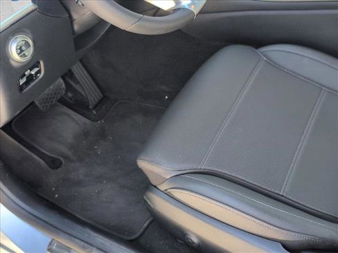 New 2025 Mercedes-Benz C 300 4MATIC Sedan image 4
