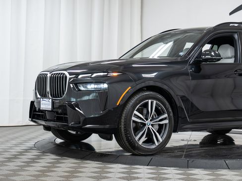 Certified 2024 BMW X7 xDrive40i w/ Executive Package image 26