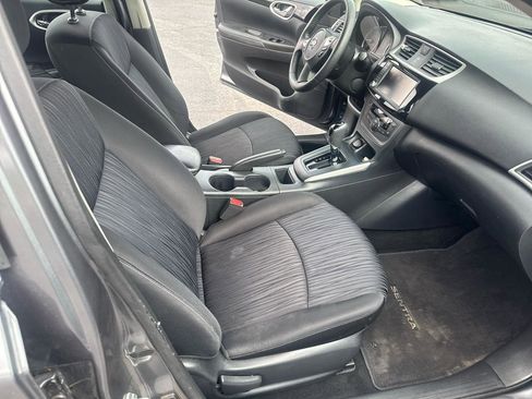 Used 2019 Nissan Sentra SV image 7