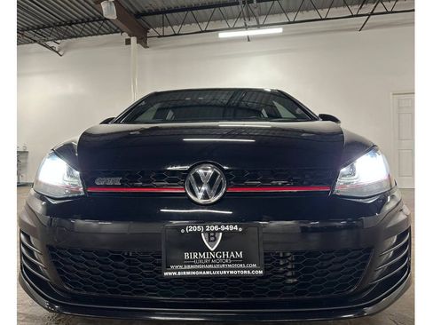 Used 2016 Volkswagen GTI SE FWD image 3