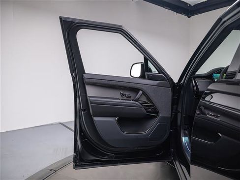 New 2026 Land Rover Range Rover Sport SE image 24