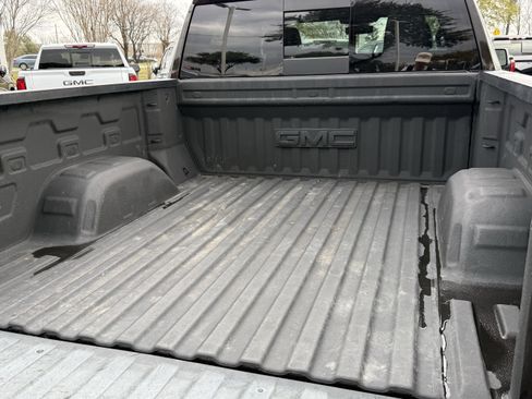 Used 2019 GMC Sierra 1500 SLT image 30