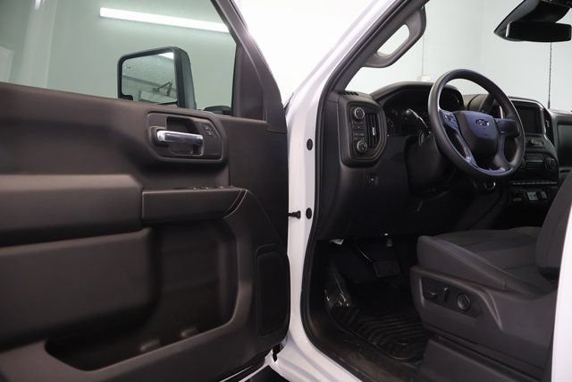 New 2026 Chevrolet Silverado 2500 Custom w/ Custom Value Package AWD/4WD image 9