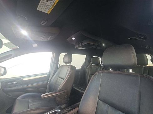 Used 2018 Dodge Grand Caravan GT FWD image 7