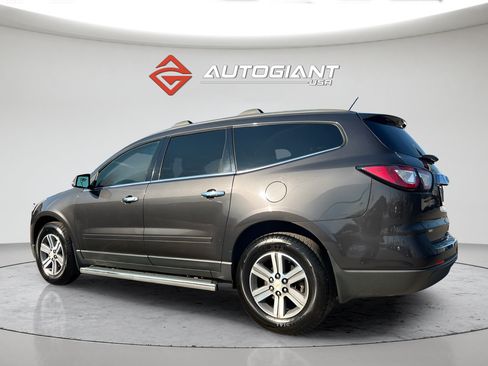 Used 2015 Chevrolet Traverse LT w/ LPO, 'HIT The Road' Package AWD/4WD image 3