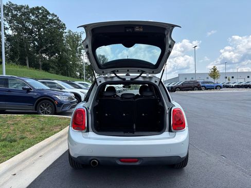 Used 2016 MINI Cooper 4-Door Hardtop FWD image 11