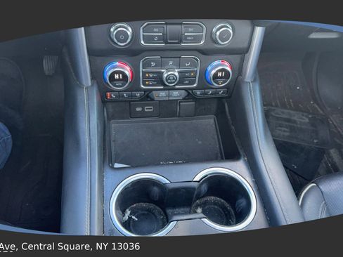 Used 2021 GMC Yukon XL SLT w/ SLT Luxury Plus Package image 17