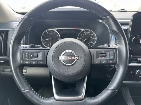 Used 2023 Nissan Pathfinder SL AWD/4WD image 27