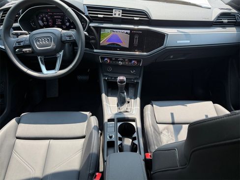 New 2025 Audi Q3 2.0T Premium image 7
