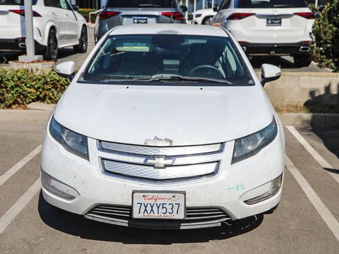 Used 2013 Chevrolet Volt FWD image 3