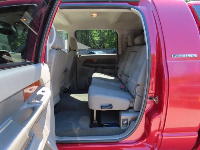Used 2006 Dodge Ram 2500 Truck SLT w/ Light Group AWD/4WD image 11