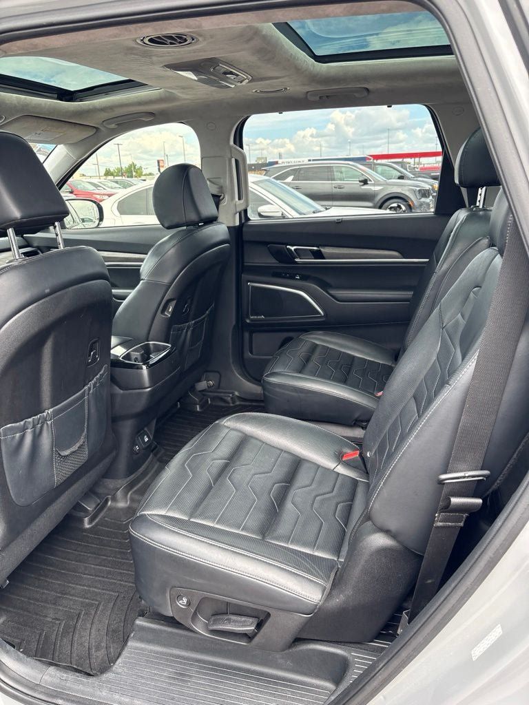 Used 2022 Kia Telluride SX w/ SX Prestige Package AWD/4WD image 24