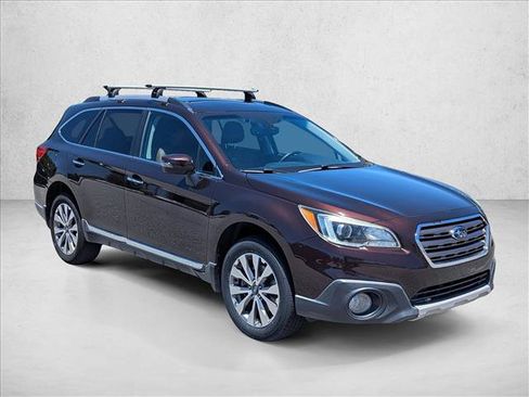 Used 2017 Subaru Outback 2.5i Touring w/ Popular Package #5A AWD/4WD image 3