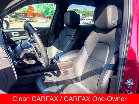 Used 2021 Porsche Cayenne image 13
