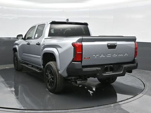 Used 2025 Toyota Tacoma SR image 10