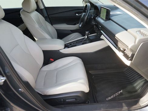 Used 2023 Honda Accord Touring image 19
