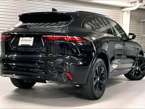 Certified 2025 Jaguar F-PACE R-Dynamic S image 13