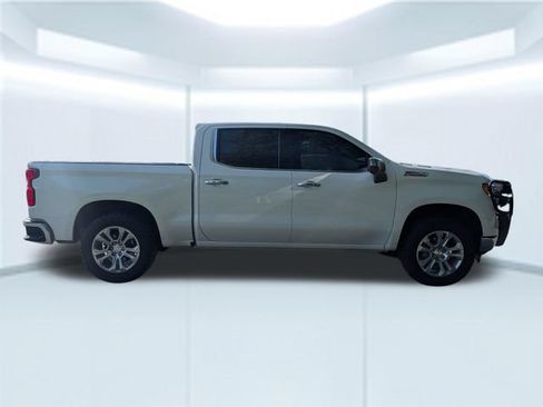 Used 2024 Chevrolet Silverado 1500 LTZ AWD/4WD image 6