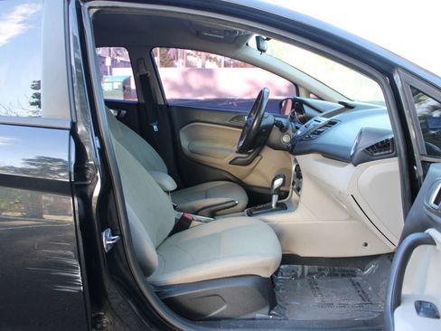Used 2015 Ford Fiesta SE FWD image 16