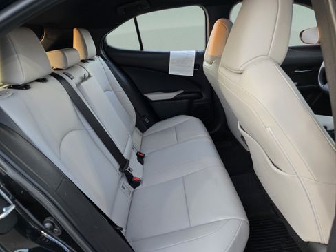 Used 2024 Lexus UX 250h FWD image 20