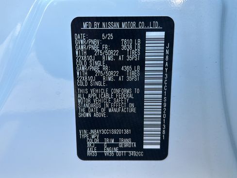 Used 2025 Nissan Armada Platinum Reserve AWD/4WD image 34