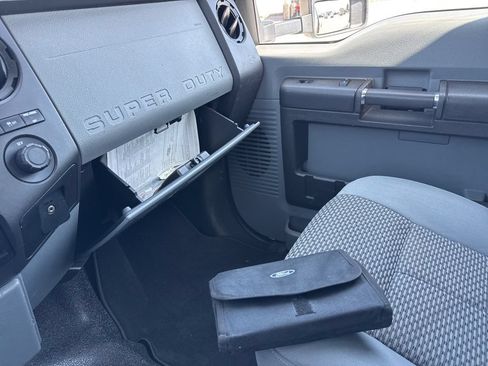 Used 2014 Ford F250 XL w/ Power Equipment Group AWD/4WD image 32