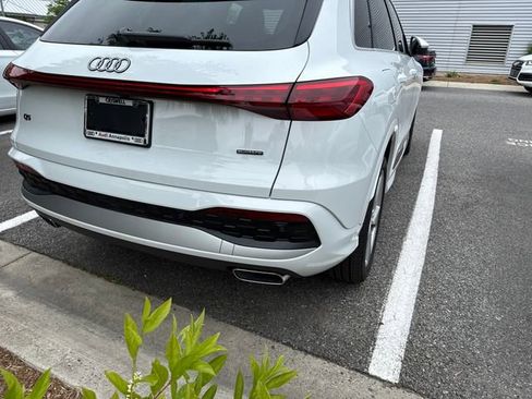 Used 2025 Audi Q5 Premium Plus w/ Premium Plus AWD/4WD image 5