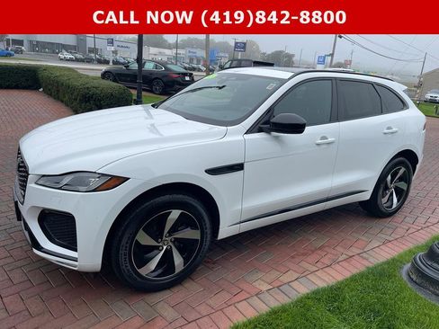 Used 2025 Jaguar F-PACE R-Dynamic S image 11
