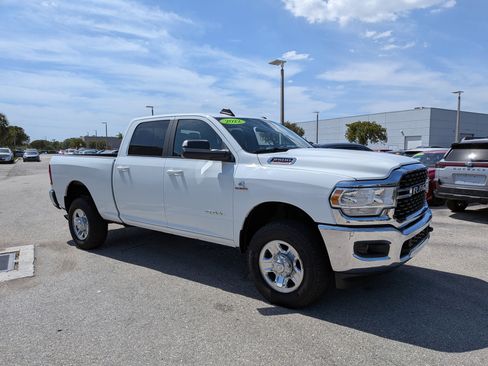 Used 2022 RAM 2500 Big Horn w/ Cold Weather Group image 2