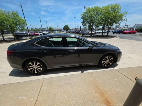 Used 2015 Acura TLX FWD image 4