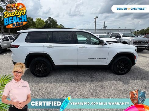 Used 2024 Jeep Grand Cherokee L Laredo AWD/4WD image 8