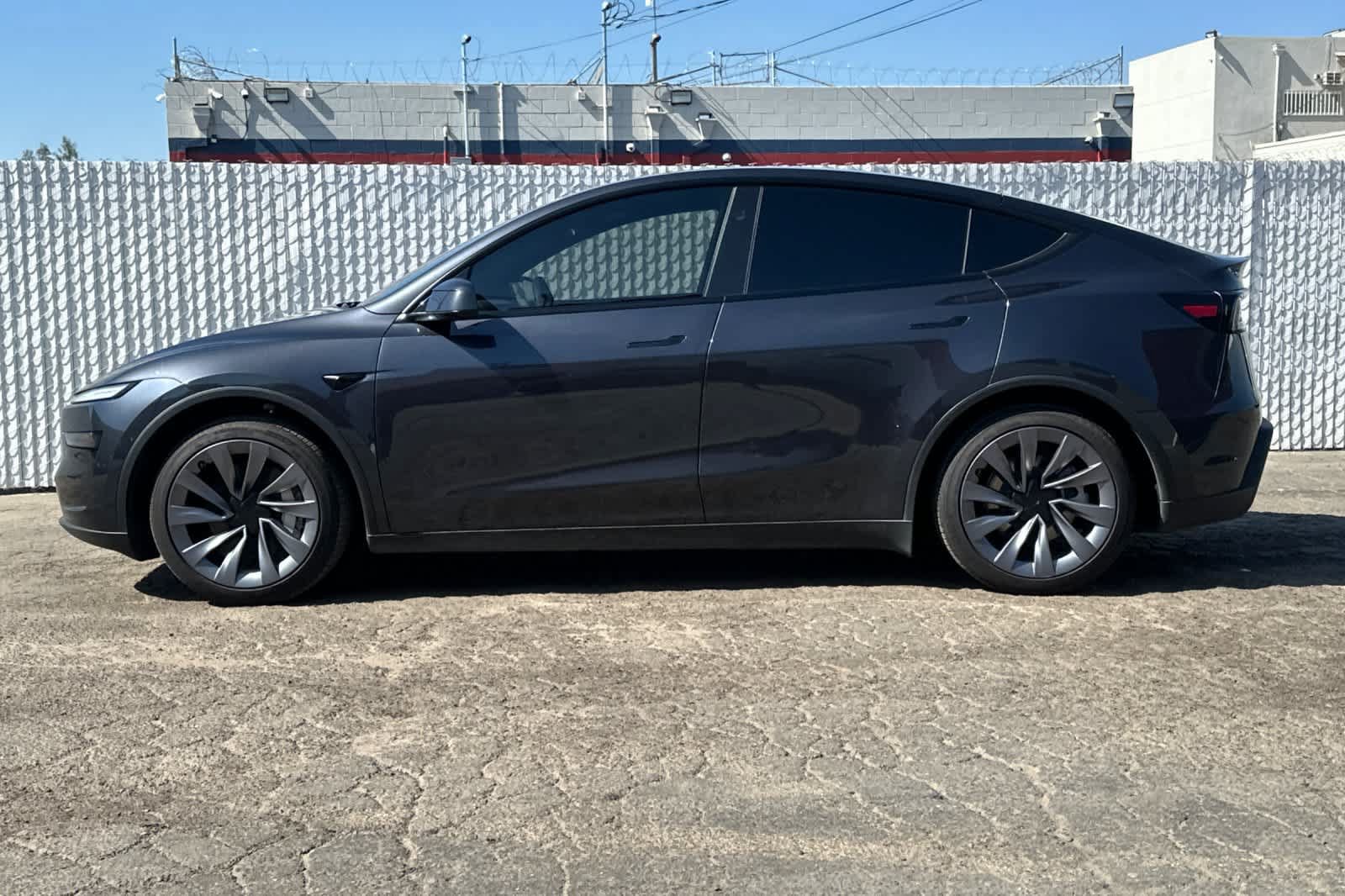 Used 2026 Tesla Model Y AWD image 6