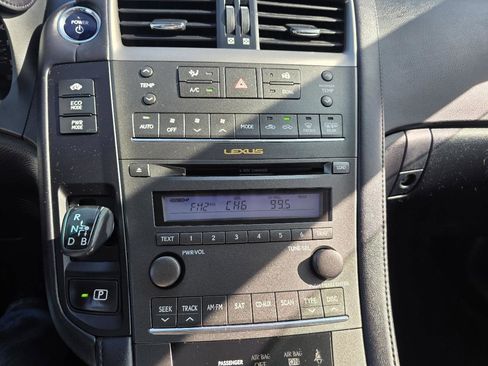 Used 2010 Lexus HS 250h image 18
