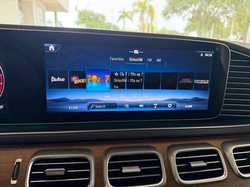 Used 2025 Mercedes-Benz GLE 350 4MATIC image 7