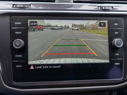 Used 2022 Volkswagen Tiguan SEL R-Line AWD/4WD image 20