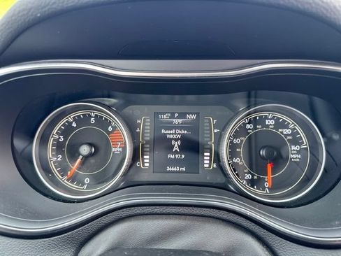 Used 2021 Jeep Cherokee Latitude Plus AWD/4WD image 13