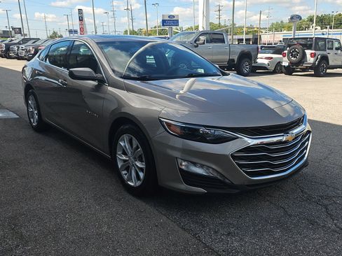 Used 2024 Chevrolet Malibu LT FWD image 6