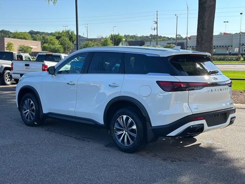 Certified 2025 INFINITI QX60 Pure image 9