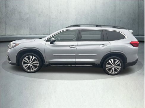 Used 2022 Subaru Ascent Touring AWD/4WD image 2