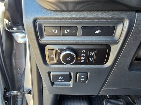 Used 2023 Ford F150 Platinum AWD/4WD image 19