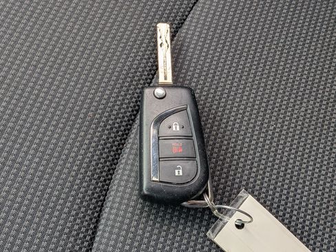 Certified 2024 Toyota RAV4 LE image 32