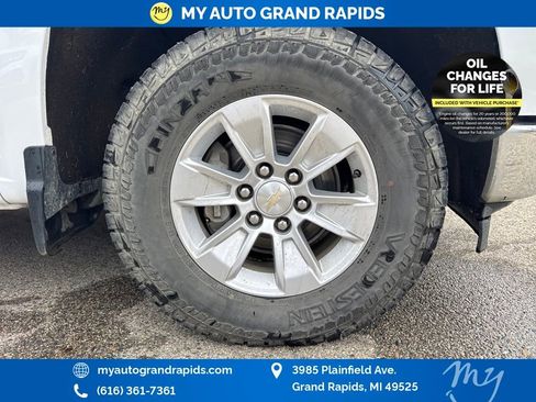 Used 2023 Chevrolet Silverado 1500 LT w/ Work Truck Package image 31