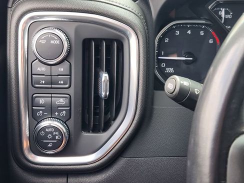 Used 2022 GMC Sierra 1500 SLT AWD/4WD image 22