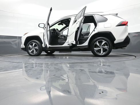 Certified 2023 Toyota RAV4 SE image 50